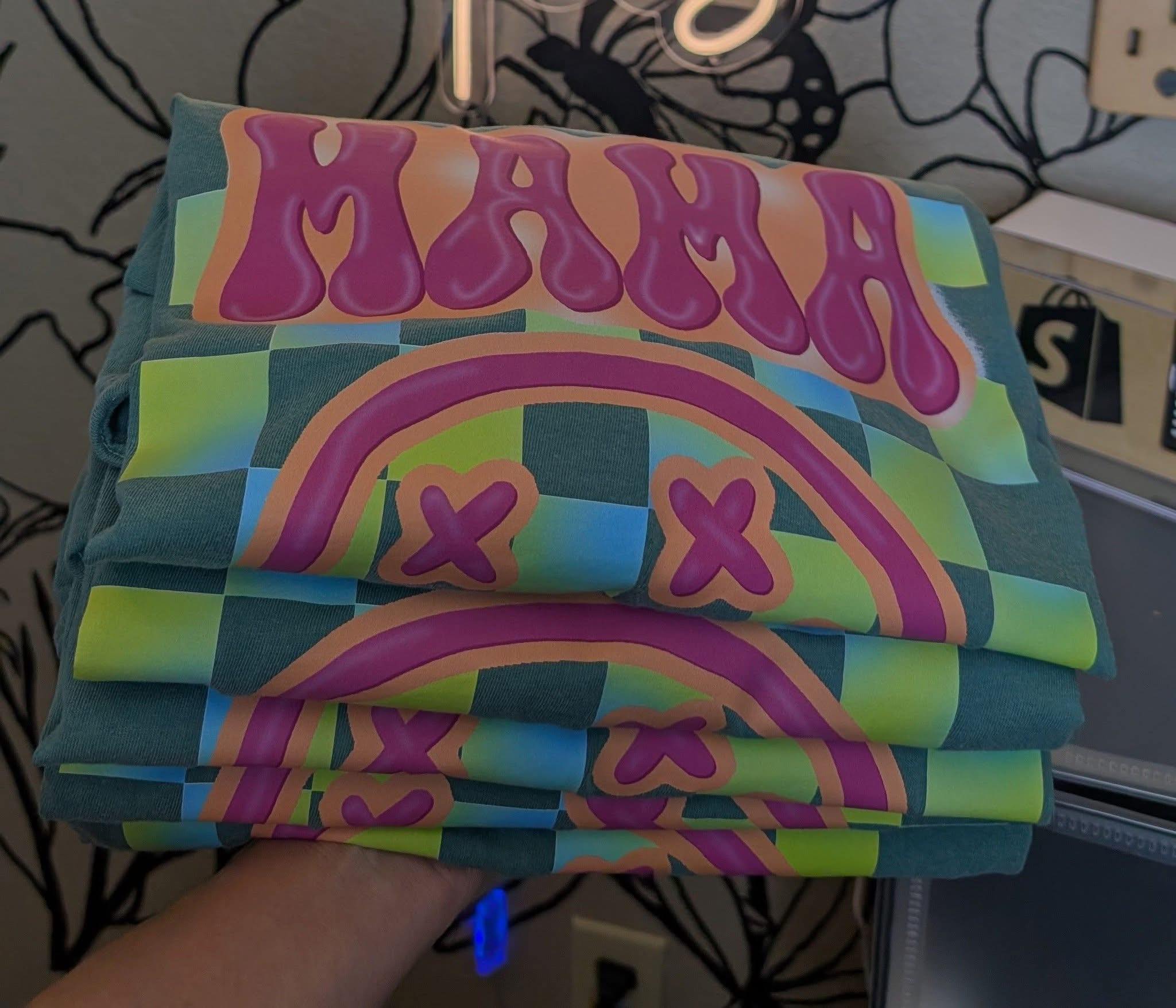 Mama Neon Face - T-Shirt